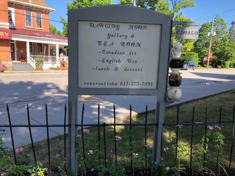 Dancing Moon Gallery and Tea Room.JPG